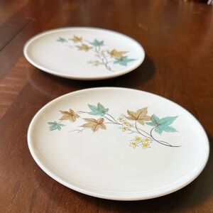 Set of 2 Syracuse Carefree True China Woodbine pattern 6.5” plates Vintage